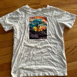 Nike youth tshirt